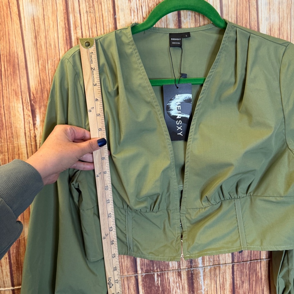 SHEIN SXY Women’s Olive Green Cropped Top V Neck Long Sleeve Fitted Blouse Large - Picture 7 of 10